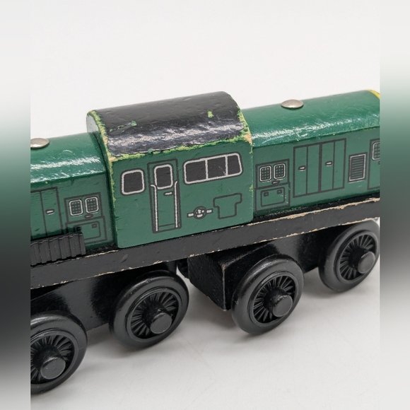 Thomas & Friends Wooden Railway Train Engine Derek - Picture 8 of 16